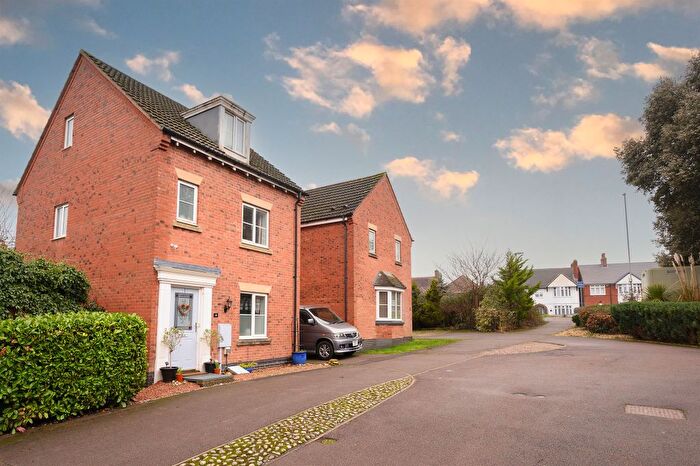 4 Bedroom Detached House For Sale In Burdock Way, Desborough, Kettering, NN14