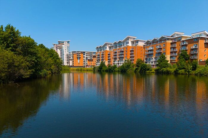 2 Bedroom Flat For Sale In Lynton Court, Cardiff Bay, CF10