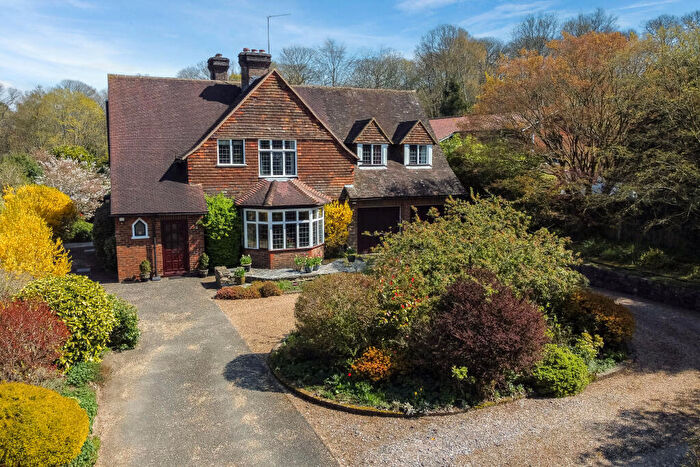 5 Bedroom Detached House For Sale In Petworth Road, Godalming, GU8