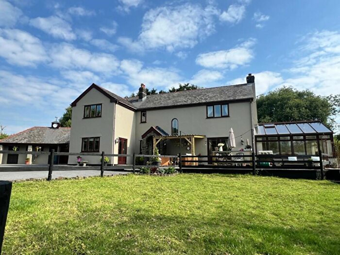 4 Bedroom Detached House For Sale In Heol Y Capel, Foelgastell, Llanelli, Carmarthenshire., SA14
