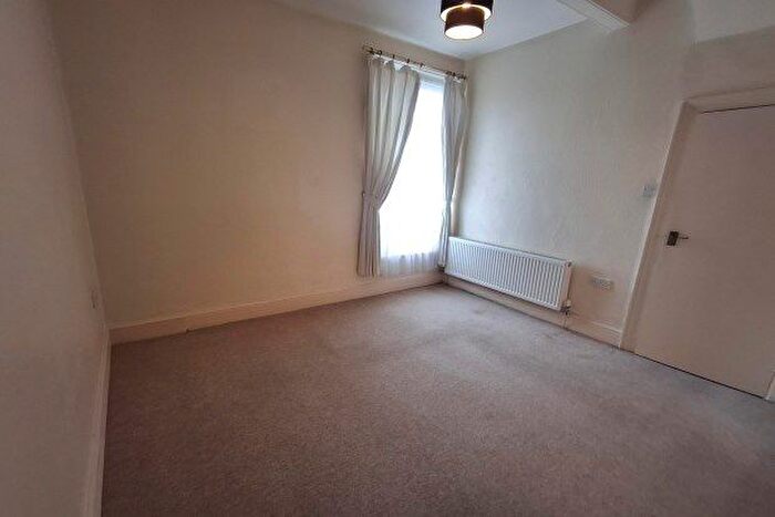 1 Bedroom Flat To Rent In Dover Street, Ryde, PO33