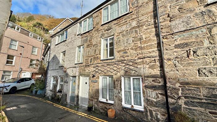 1 Bedroom Terraced House For Sale In Water Street, Barmouth, LL42