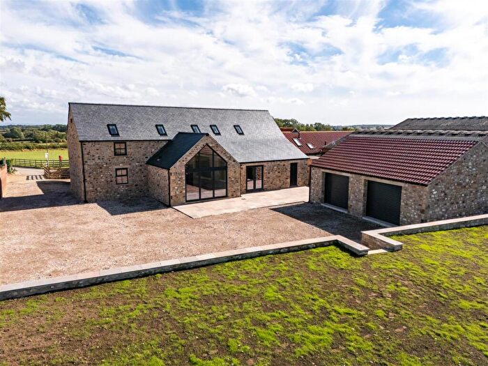 4 Bedroom Barn Conversion For Sale In Cleasby Grange Barn, Stapleton, Darlington, DL2