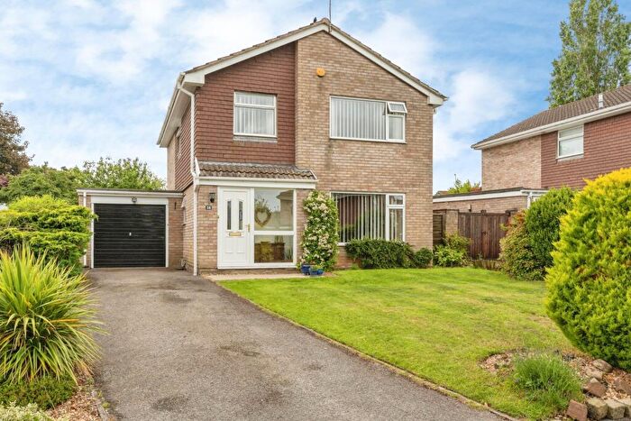 4 Bedroom Detached House For Sale In Moss Close, Willaston, Neston, Cheshire, CH64