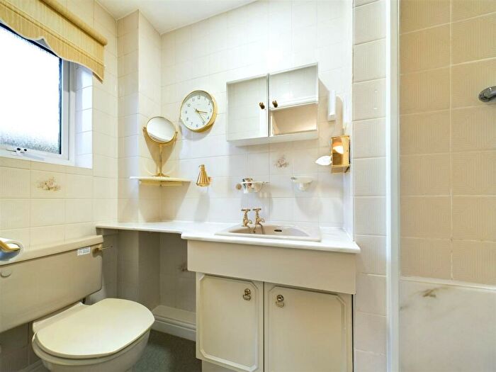 2 Bedroom Detached Bungalow For Sale In Claverley Drive, Backworth, NE27