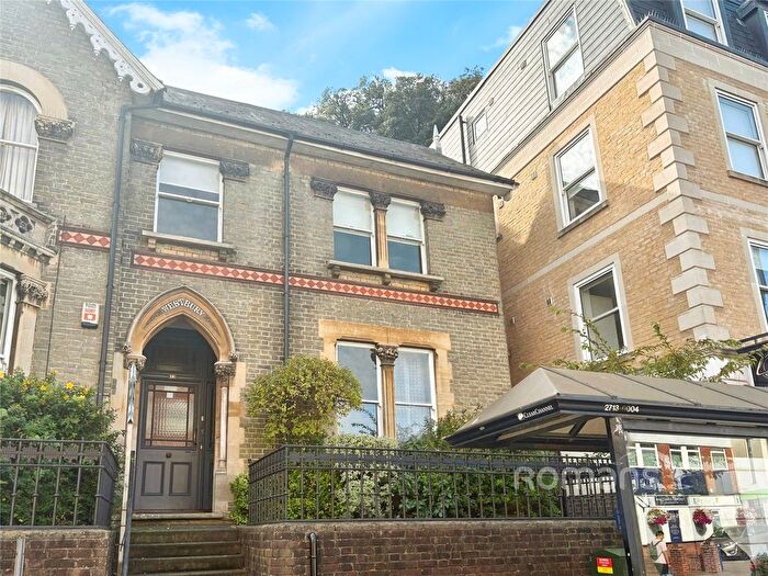 1 Bedroom Flat To Rent In City Road, Winchester, Hampshire, SO23