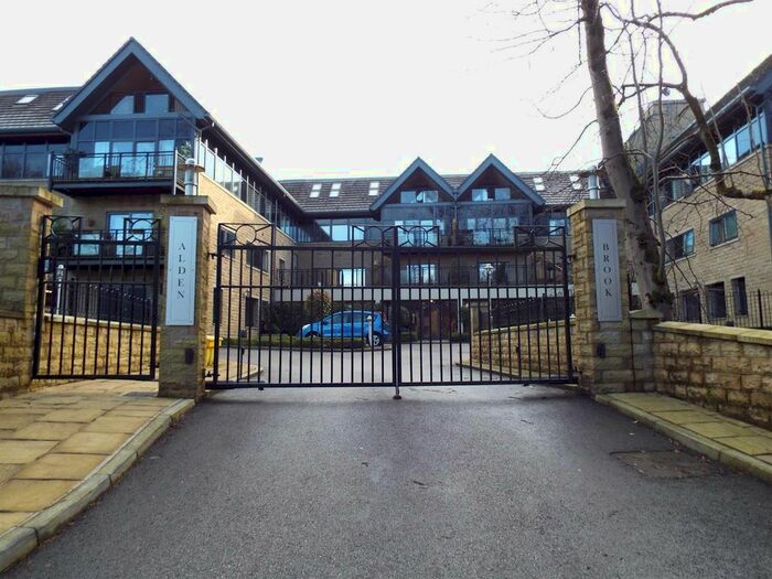 2 Bedroom Flat To Rent In Aldenbrook, Sunny Bank Road, Helmshore, BB4