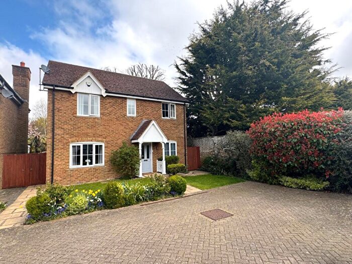 4 Bedroom Detached House To Rent In Brogdale Place, Ospringe, Faversham, ME13