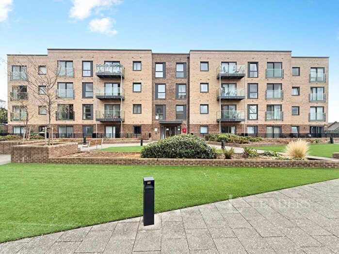 1 Bedroom Flat For Sale In Stirling Drive, Luton, Bedfordshire, LU2