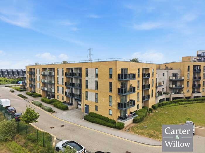 2 Bedroom Flat For Sale In Farsby House, Manwell Lane, Barking, IG11