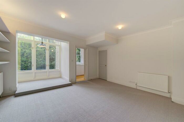 1 Bedroom Flat To Rent In Cathcart Road, SW10