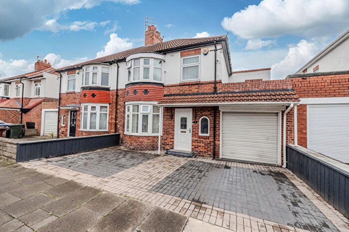 4 Bedroom Semi Detached House For Sale In Martello Gardens, Cochrane Park, Newcastle Upon Tyne, NE7