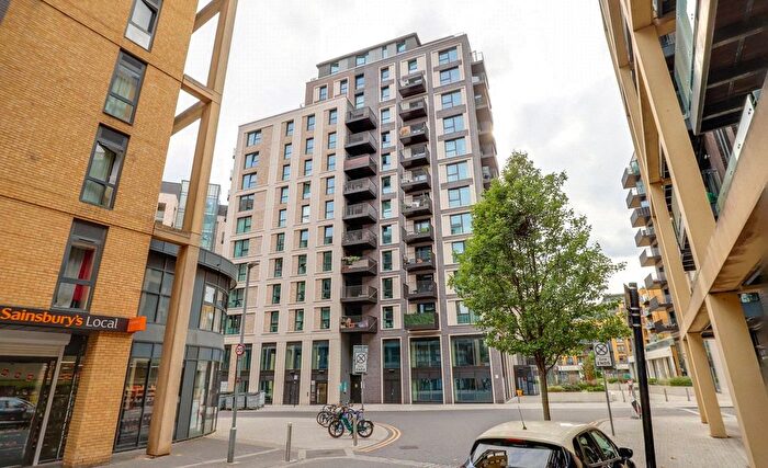 1 Bedroom Flat For Sale In Osiers Road, London, SW18