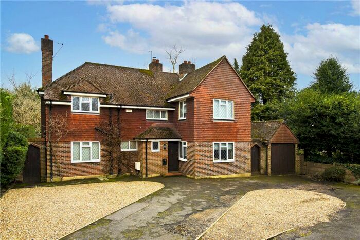 4 Bedroom Detached House To Rent In Kettlewell Close, Horsell, Woking, GU21