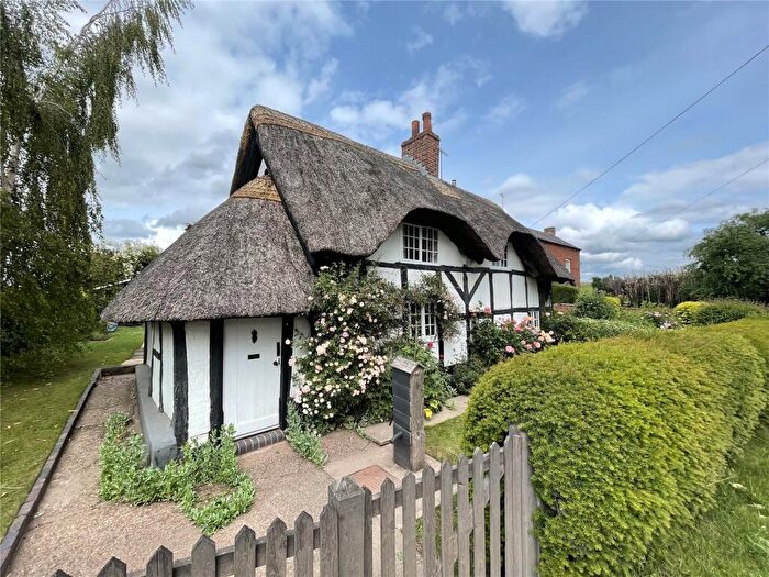 2 Bedroom Detached House For Sale In Coton-in-the-Clay, Ashbourne, Staffordshire, DE6