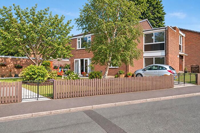 2 Bedroom Flat For Sale In Imperial Drive, Leigh, Lancashire, WN7
