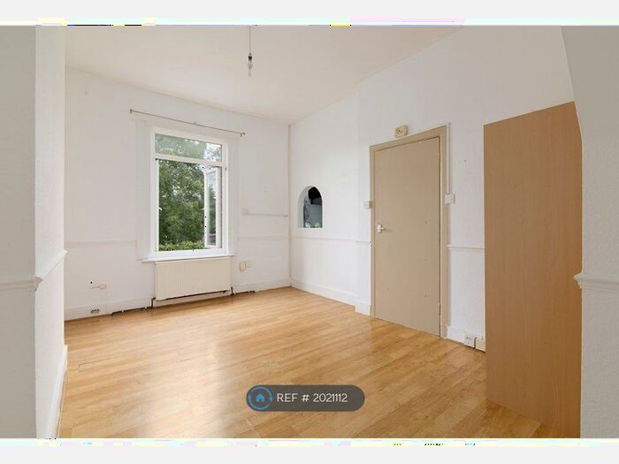 1 Bedroom Flat To Rent In West Green Road, London, N15