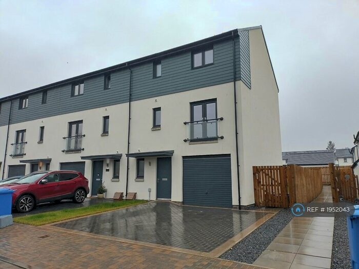 5 Bedroom End Of Terrace House To Rent In St Margarets Avenue, Loanhead, EH20