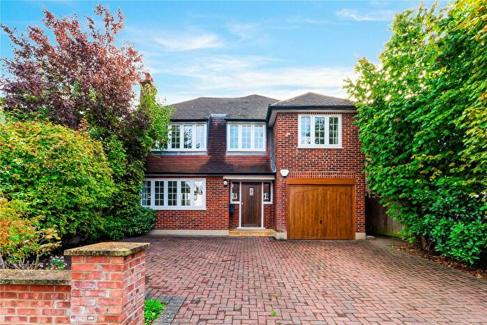 4 Bedroom Detached House To Rent In Preston Road, West Wimbledon, London, SW20