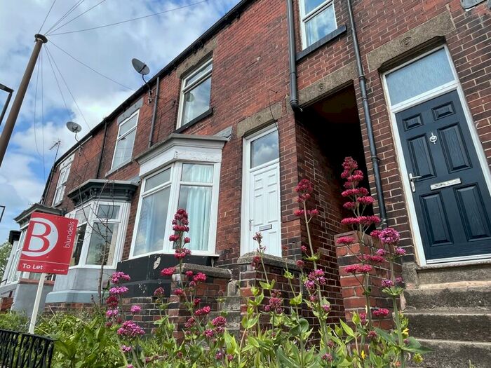 3 Bedroom House To Rent In Chesterfield Road, Woodseats, S8