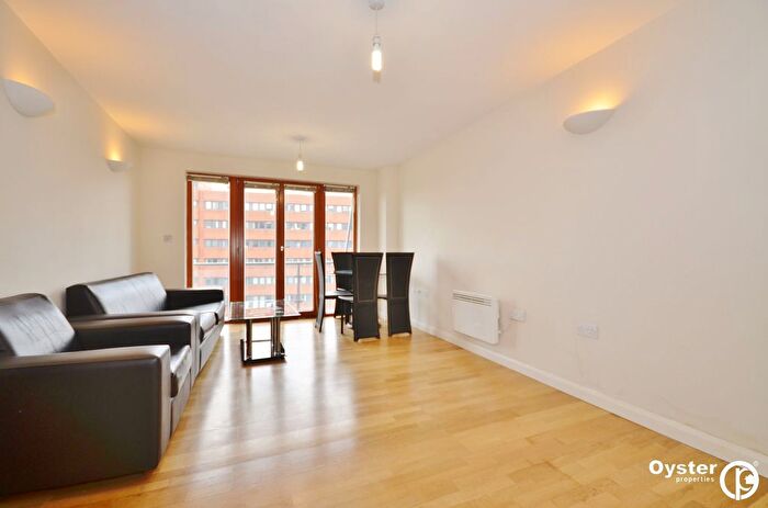 2 Bedroom Flat To Rent In Ilford Hill, Icon Building, IG1
