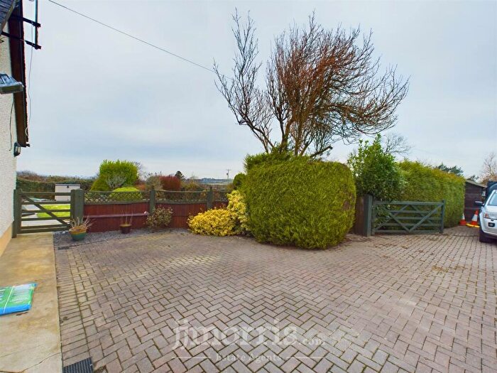 3 Bedroom Cottage For Sale In Blaenffoss, Boncath, SA37