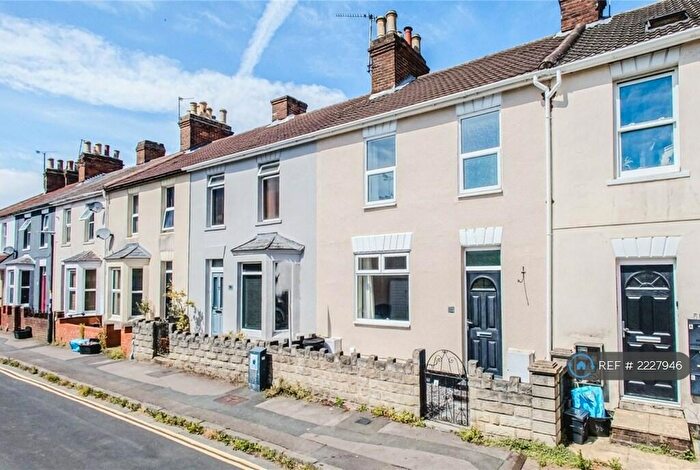 3 Bedroom Terraced House To Rent In North Street, Swindon, SN1