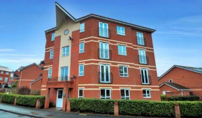 2 Bedroom Apartment To Rent In Littlehill Crescent, Halesowen, B63