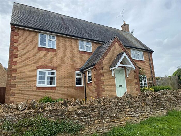 4 Bedroom Detached House To Rent In Middle Lane, Stoke Albany, LE16