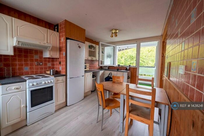 4 Bedroom Maisonette To Rent In Goldman Close, London, E2