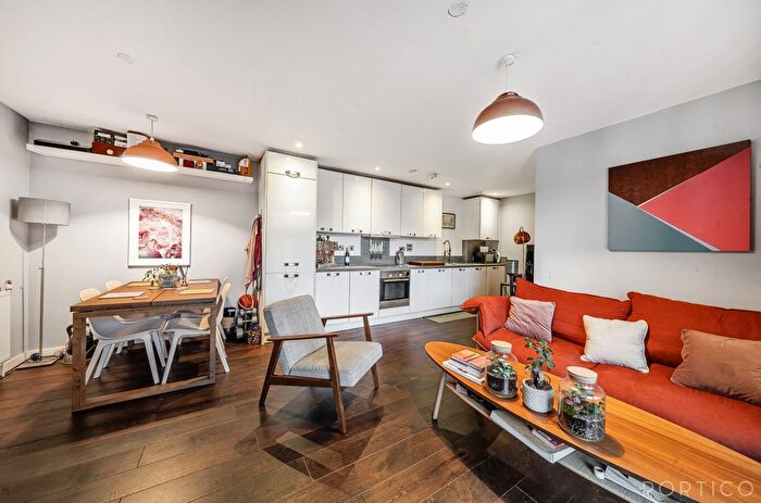 2 Bedroom Flat To Rent In Ascalon Street, London, SW8