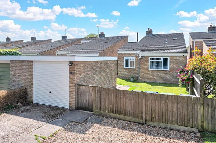 3 Bedroom Detached Bungalow For Sale In Craft Way, Steeple Morden, SG8