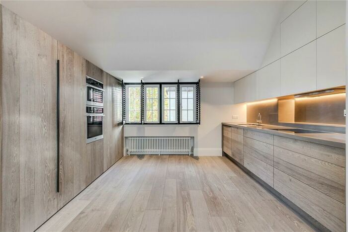 2 Bedroom Apartment To Rent In Elsworthy Road, London, NW3