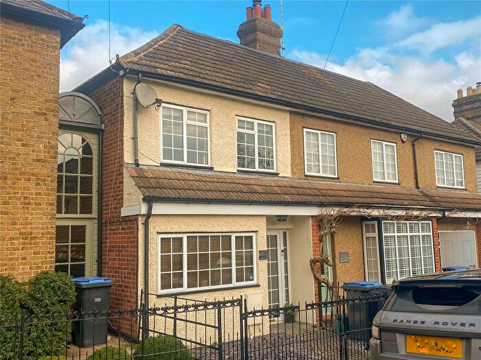 2 Bedroom Terraced House To Rent In New Road, Harlow, Essex, CM17