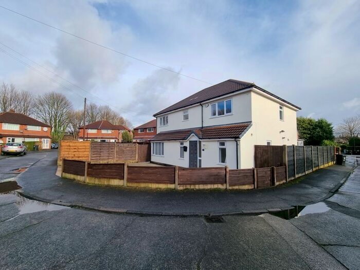 4 Bedroom Detached House To Rent In Houldsworth Avenue, Timperley, Altrincham, WA14