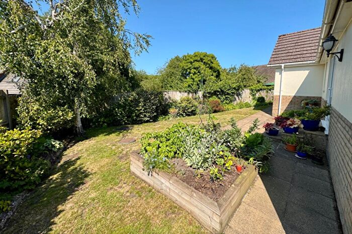 3 Bedroom Bungalow For Sale In Harmans Cross, BH20 - Photo 3