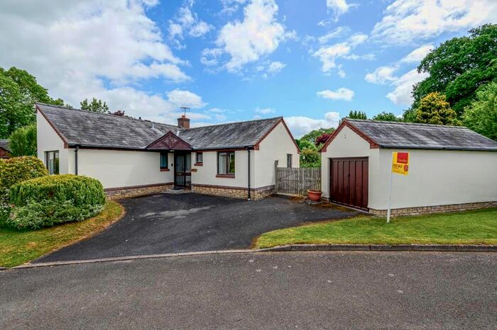 3 Bedroom Detached Bungalow For Sale In Nant Y Felin, Three Cocks, Brecon, LD3