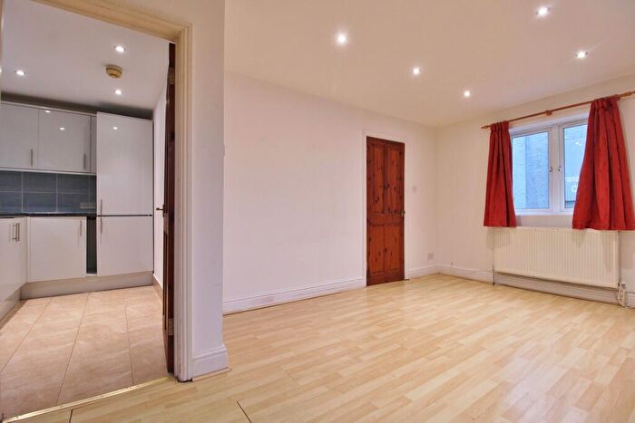 2 Bedroom End Of Terrace House For Sale In Festing Mews, Highland Road, Southsea, PO4
