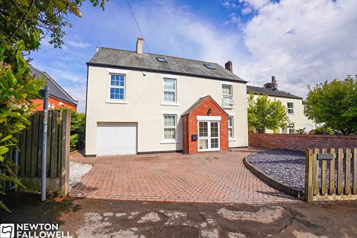 5 Bedroom Detached House For Sale In Main Street, Rampton, DN22