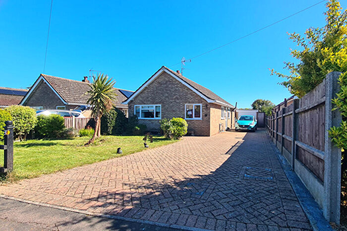 2 Bedroom Detached Bungalow For Sale In St. Nicholas Way, Potter Heigham, NR29