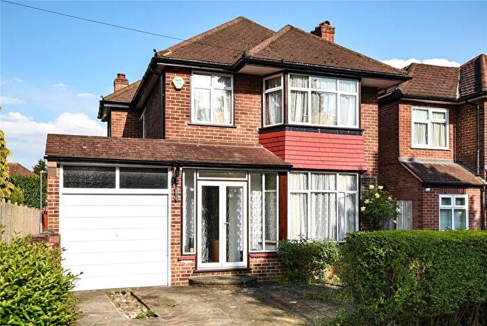 3 Bedroom Detached House To Rent In Kynance Gardens, Stanmore, HA7