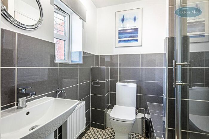 4 Bedroom Detached House For Sale In Thorncliffe View, Chapeltown, Sheffield, S35