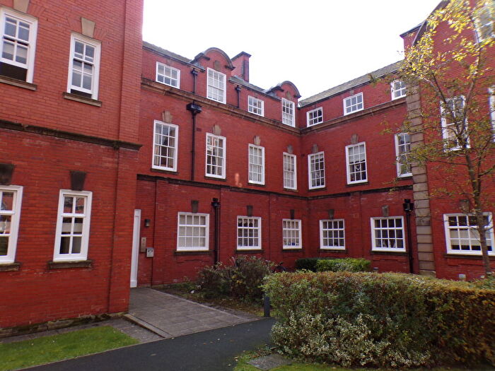 2 Bedroom Apartment To Rent In Springhill Court, Liverpool., L15