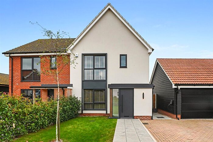 3 Bedroom Semi-detached House For Sale In Robinson Close, Great Bromley, CO7