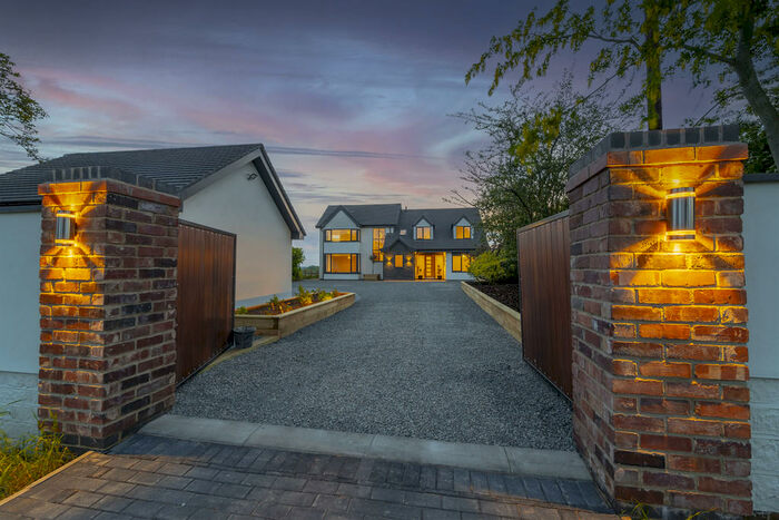 6 Bedroom Detached House For Sale In Hill House, Main Road, Cotgrave, NG12