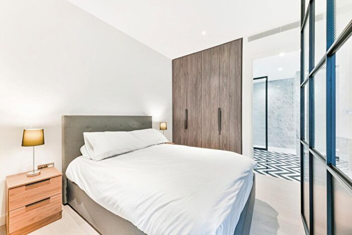 Studio To Rent In Bagshaw Building, Wardian, Canary Wharf, London, E14