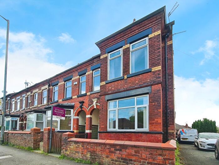 3 Bedroom End Of Terrace House To Rent In Ashton Hill Lane, Droylsden, Manchester, Greater Manchester, M43