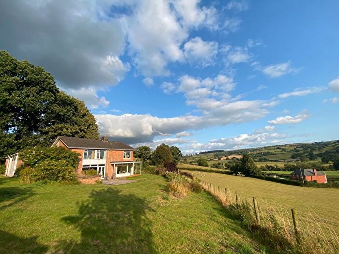 4 Bedroom Detached House To Rent In Llangyniew, Welshpool, Powys, SY21