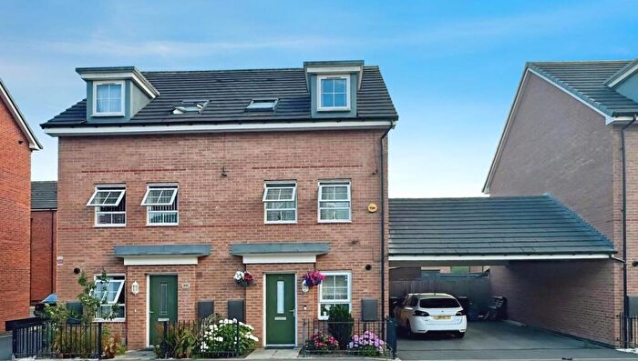 3 Bedroom Semi Detached House For Sale In Queen Elizabeth Road, Camphill, Nuneaton, CV10