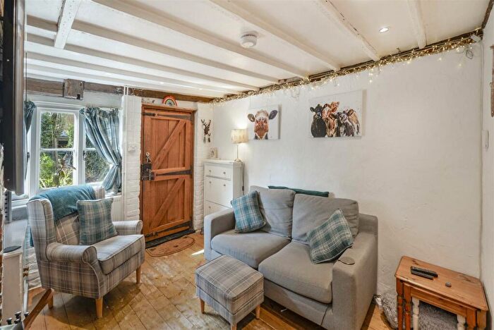 2 Bedroom End Of Terrace House For Sale In Maidstone Road, Nettlestead, ME18